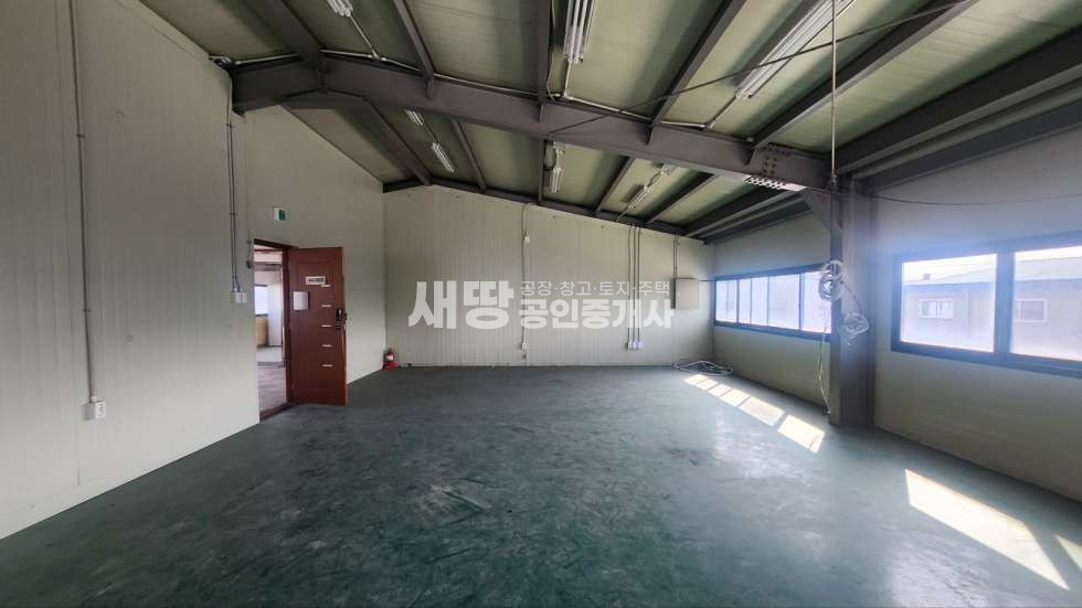 경기 화성만세구 팔탄면 창곡리 A동 2층 100평 공장, 사무실 추천 월세 매물번호 10094 사진 3